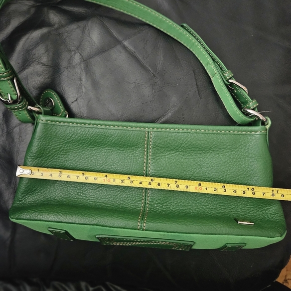The Sak Green 100% Pebbled Leather East West Small Boho Shoulder Bag Purse Bag - Picture 5 of 15